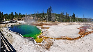 Yellowstone NP West Thumb_Panorama 4607.jpg